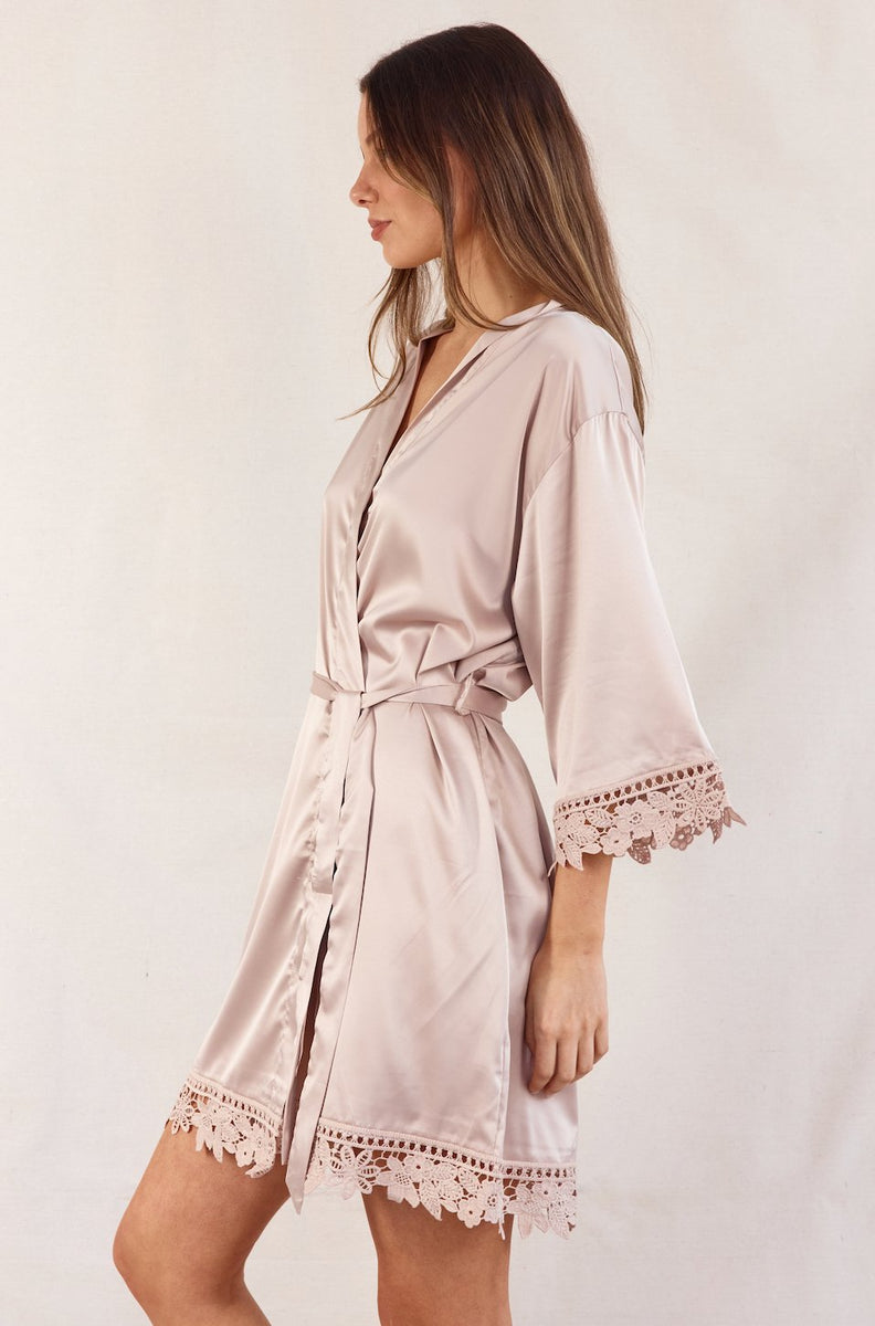 Ella Latte Satin Robe | Bridal Party Robes | Bridesmaids Only