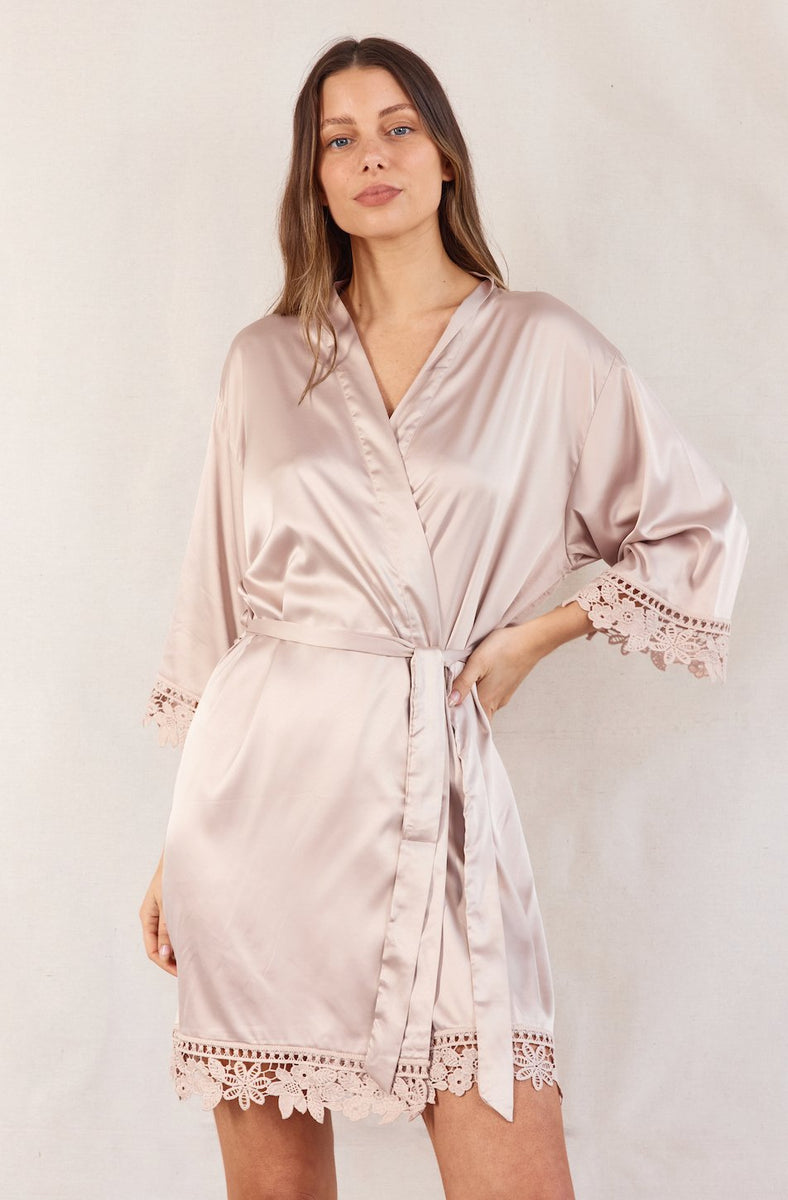 Ella Latte Satin Robe | Bridal Party Robes | Bridesmaids Only