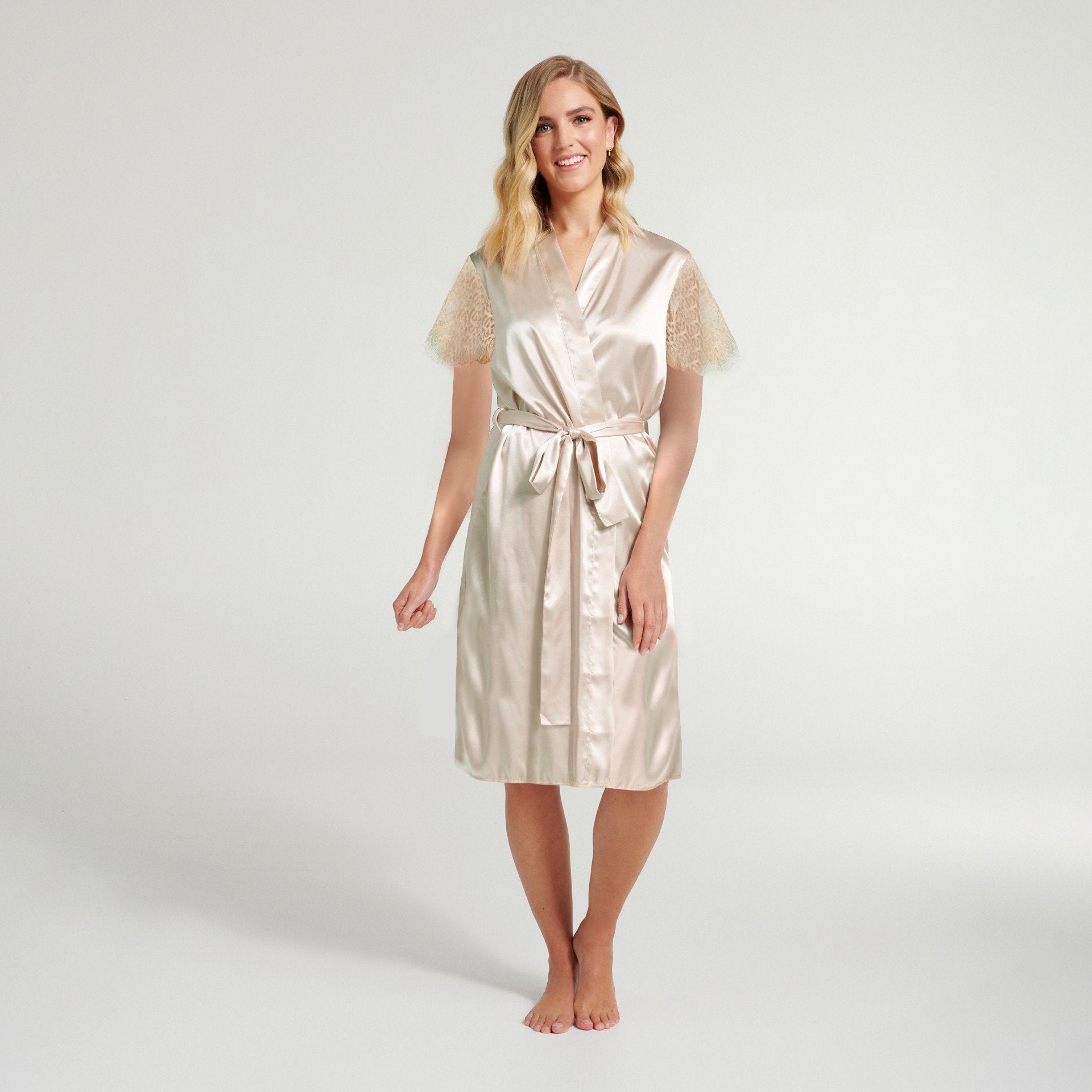 Tessa Satin Robe (Champagne) - Bridesmaid Boxes